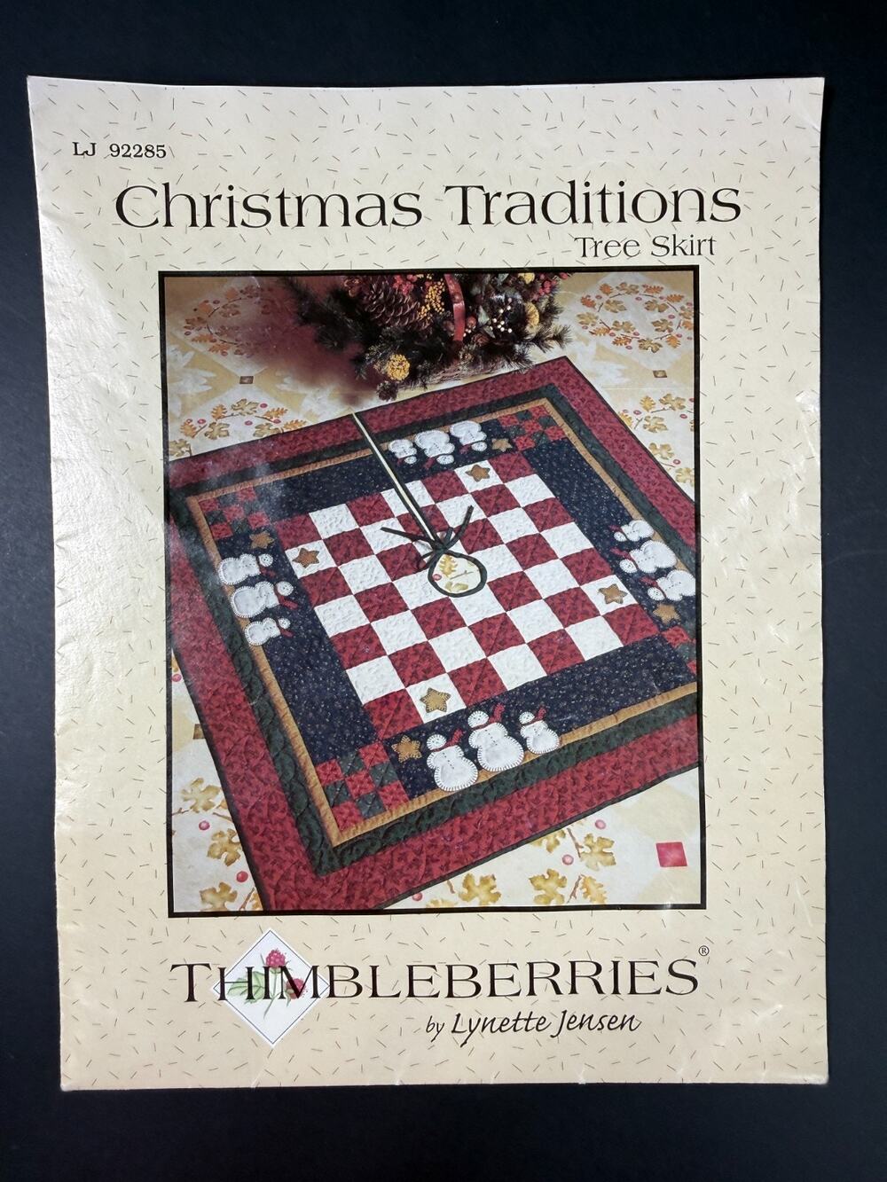 Thimbleberries Lynette Jensen "Christmas Traditions Tree Skirt" Pattern LJ92285